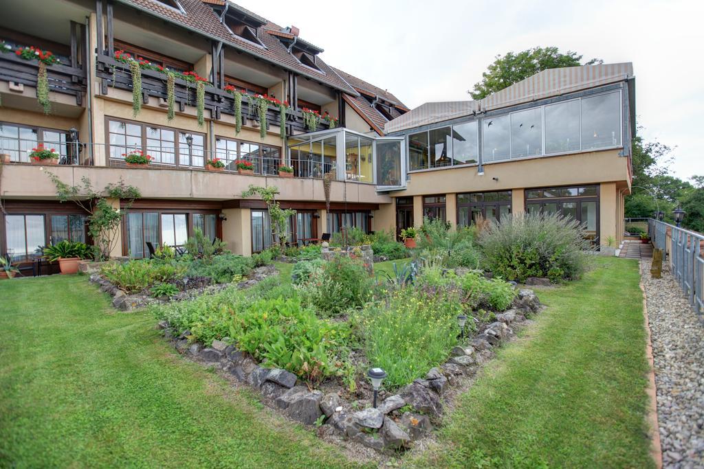 Kapuzinergarten Panoramahotel Breisach Экстерьер фото