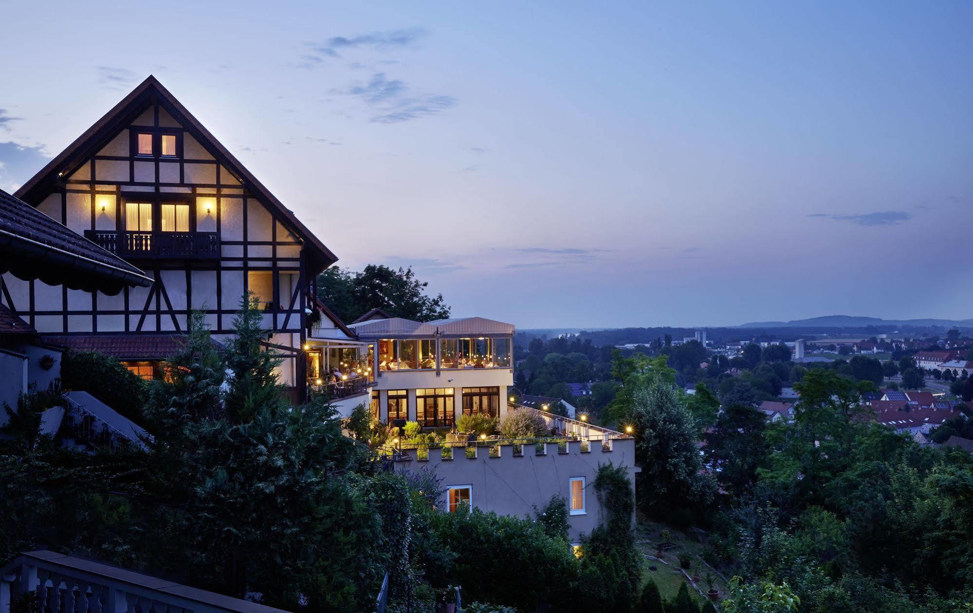 Kapuzinergarten Panoramahotel Breisach Экстерьер фото